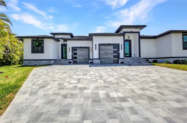 1327 WESLEY DR, Punta Gorda, FL 33950