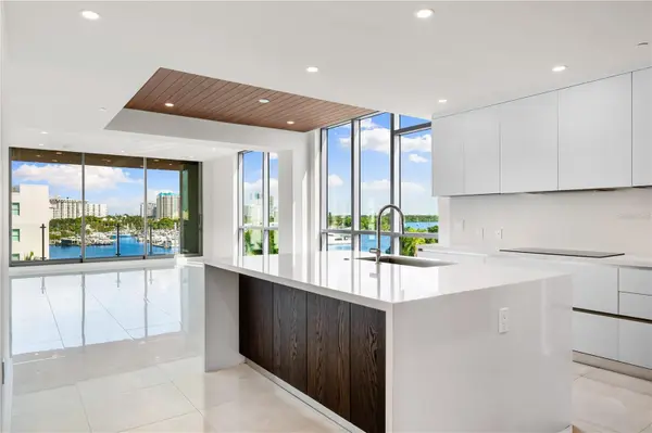 111 GOLDEN GATE #403, Sarasota, FL 34236