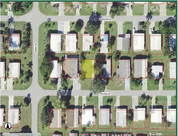 171 PINE KEY LN #28, Naples, FL 34114