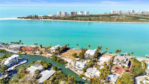 3550 BAYOU LOUISE LN, Sarasota, FL 34242