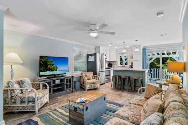 305 57TH ST #B, Holmes Beach, FL 34217