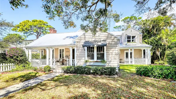 1751 FLOYD ST, Sarasota, FL 34239