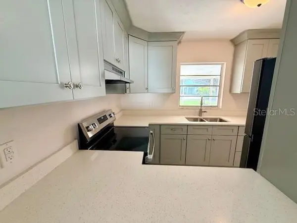 420 FIREHOUSE CT #10, Longboat Key, FL 34228