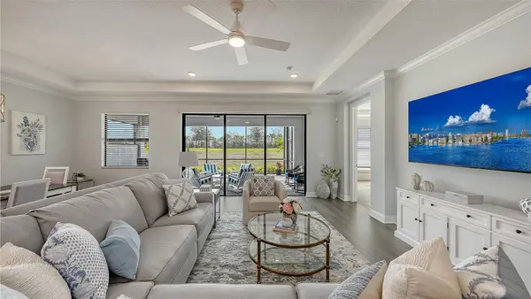 18020 CRESSWIND TER, Bradenton, FL 34211