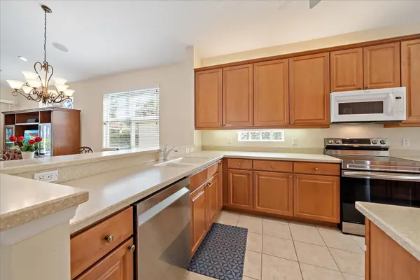 6476 ROOKERY CIR, Bradenton, FL 34203