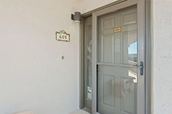 5880 MIDNIGHT PASS RD #605, Sarasota, FL 34242