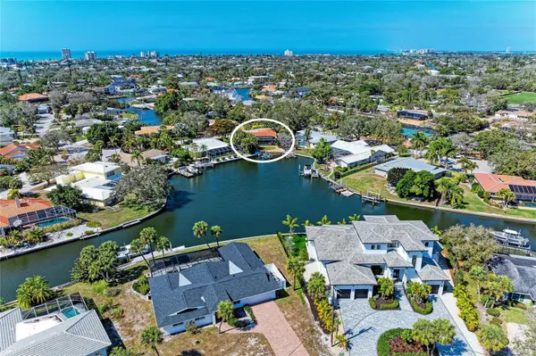 5507 CONTENTO DR, Sarasota, FL 34242