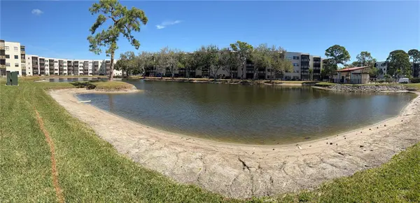 6070 80TH ST N #105, St Petersburg, FL 33709