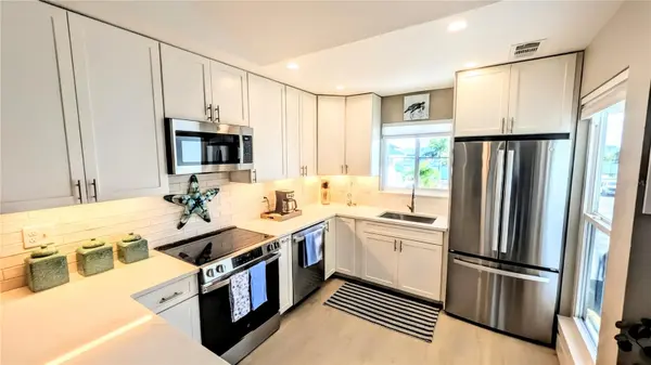 958 SANDPIPER CIR #958, Bradenton, FL 34209