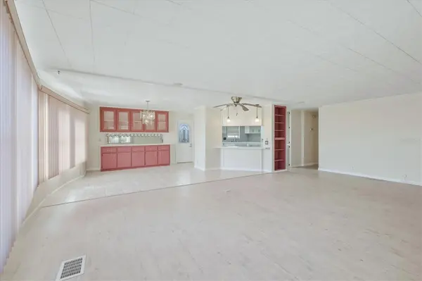 6710 36TH AVE E #201, Palmetto, FL 34221