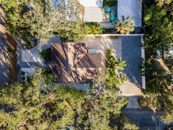 1704 WISCONSIN LN, Sarasota, FL 34239