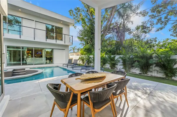 2564 ARLINGTON ST, Sarasota, FL 34239
