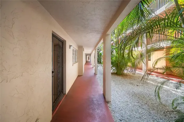 3700 S OSPREY AVE #118, Sarasota, FL 34239