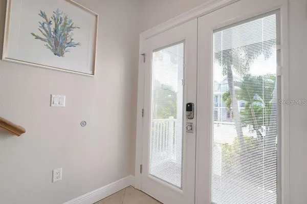 130 50TH ST, Holmes Beach, FL 34217