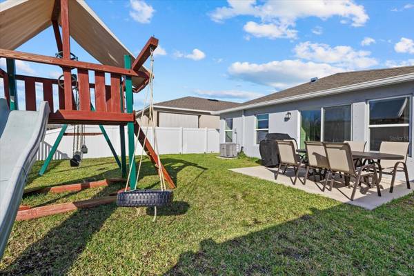 9120 SANDY BLUFFS CIR, Parrish, FL 34219