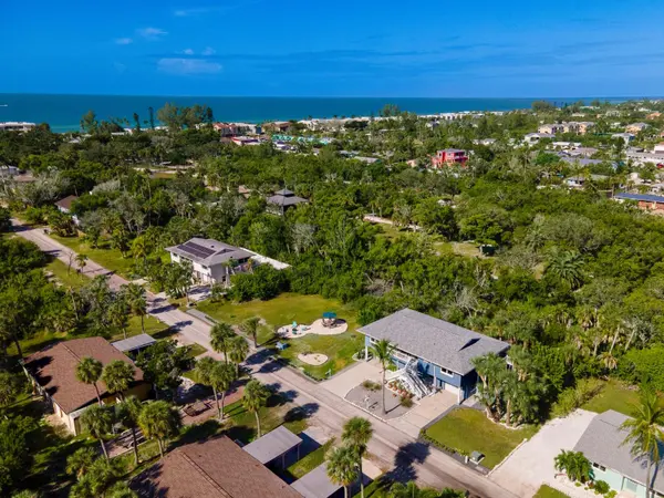 681 GULF BAY RD, Longboat Key, FL 34228