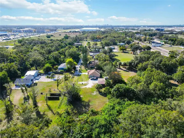 7560 19TH ST E, Sarasota, FL 34243