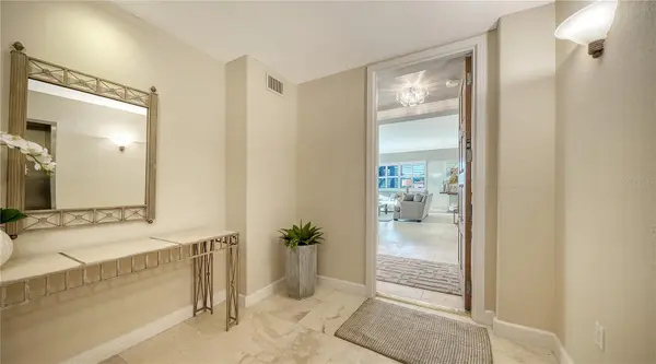 2165 GULF OF MEXICO DR #115, Longboat Key, FL 34228
