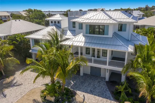 227 S HARBOR DR, Holmes Beach, FL 34217