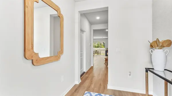 4052 GOLD DUST LN, Sarasota, FL 34243