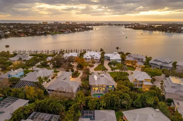 746 EAGLE POINT DR, Venice, FL 34285