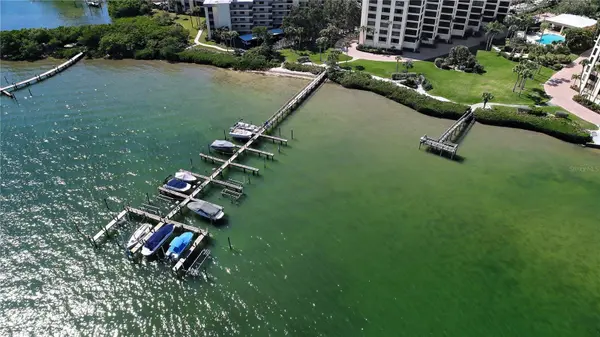 8735 MIDNIGHT PASS RD #105B, Sarasota, FL 34242