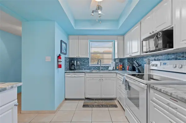 5600 BEACH WAY DR #210, Sarasota, FL 34242