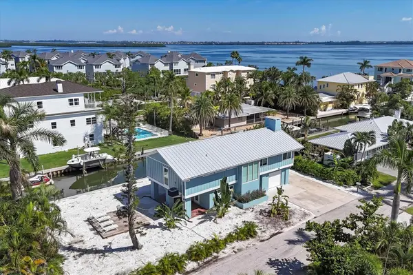 825 TARAWITT DR, Longboat Key, FL 34228