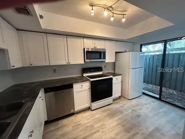 5647 SUMMER SIDE LN #41A, Sarasota, FL 34231