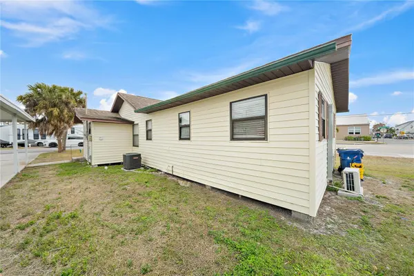3345 BAHIA VISTA ST, Sarasota, FL 34239