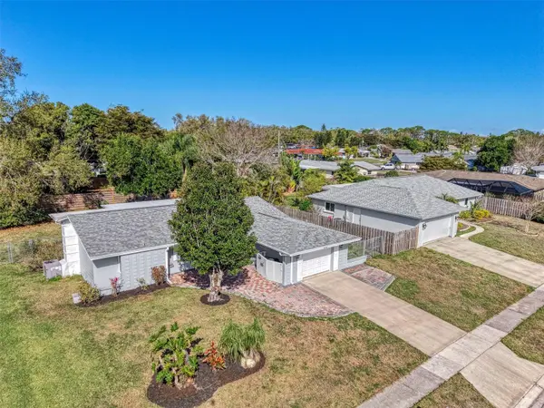 6742 BOWLINE DR, Sarasota, FL 34231