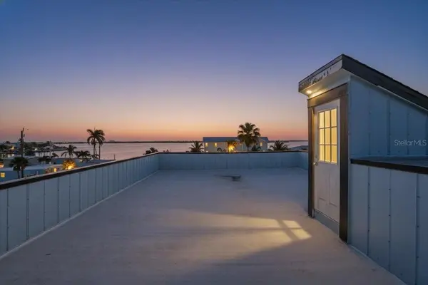 2518 AVENUE B, Bradenton Beach, FL 34217