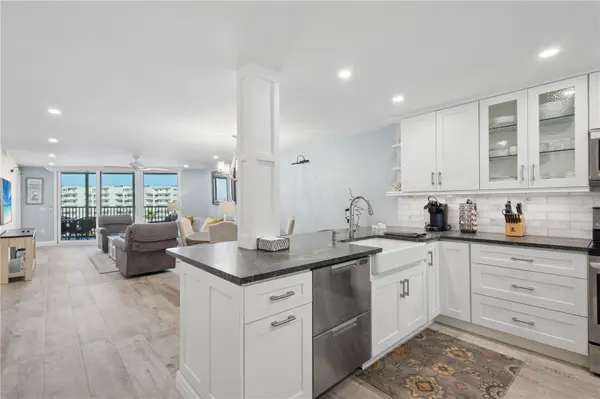 5880 MIDNIGHT PASS RD #704, Sarasota, FL 34242