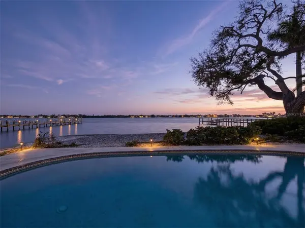 1267 STARBOARD LN, Sarasota, FL 34242