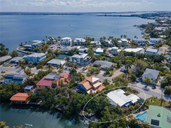 504 58TH ST, Holmes Beach, FL 34217