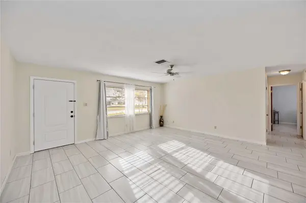 181 SANDHURST DR, Venice, FL 34293