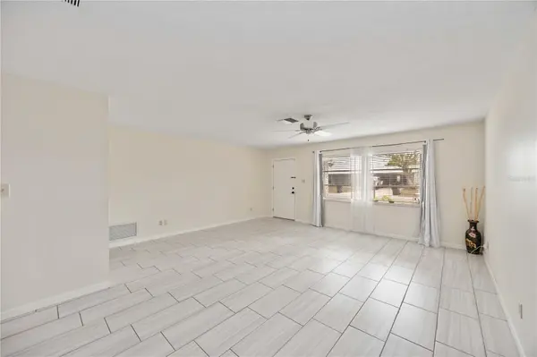 181 SANDHURST DR, Venice, FL 34293