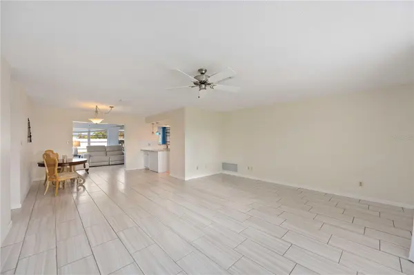 181 SANDHURST DR, Venice, FL 34293