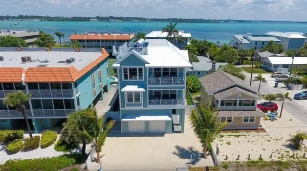 903 GULF DR S, Bradenton Beach, FL 34217