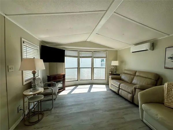 15010 113TH AVE N #48, Largo, FL 33774