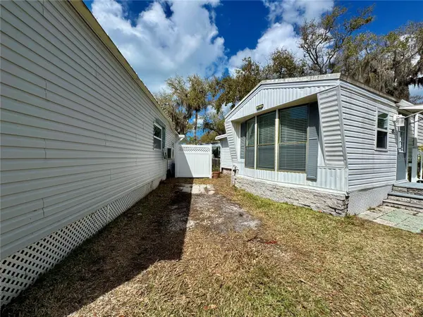 15010 113TH AVE N #48, Largo, FL 33774