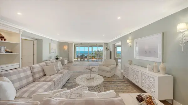 2410 HARBOURSIDE DR #142, Longboat Key, FL 34228