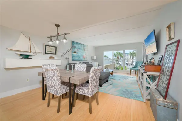 845 BENJAMIN FRANKLIN DR #302, Sarasota, FL 34236