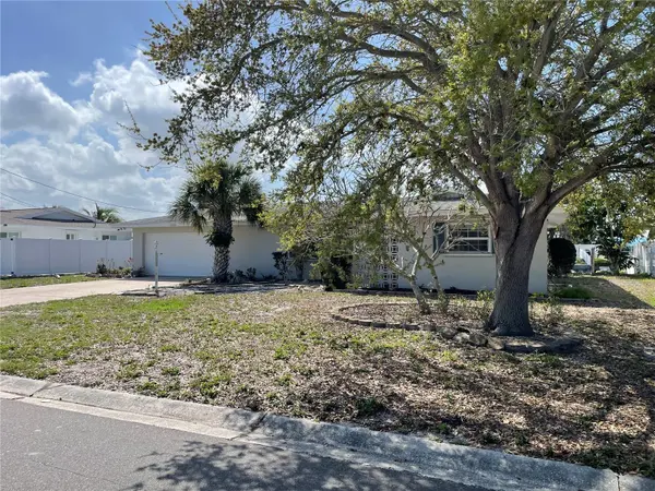 10307 SANDPIPER RD W, Bradenton, FL 34209