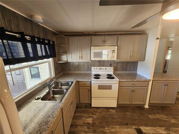 808 53RD AVE E #191, Bradenton, FL 34203