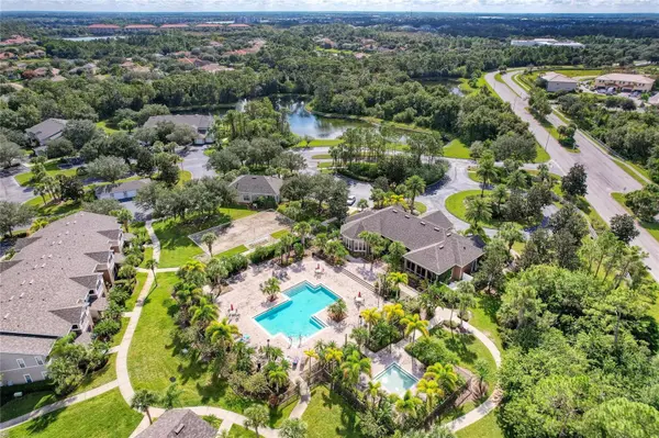 8911 MANOR LOOP #207, Lakewood Ranch, FL 34202