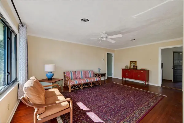 6338 BEECHWOOD AVE, Sarasota, FL 34231