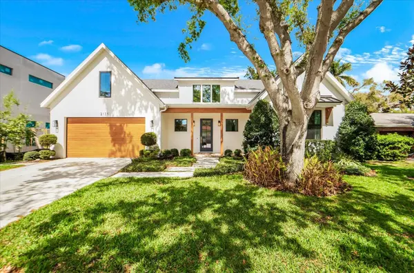 2135 DATURA ST, Sarasota, FL 34239
