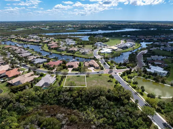 11708 RIVER SHORES TRL, Parrish, FL 34219