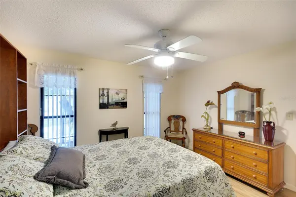 6004 VIVIENDA DR #8, Bradenton, FL 34207